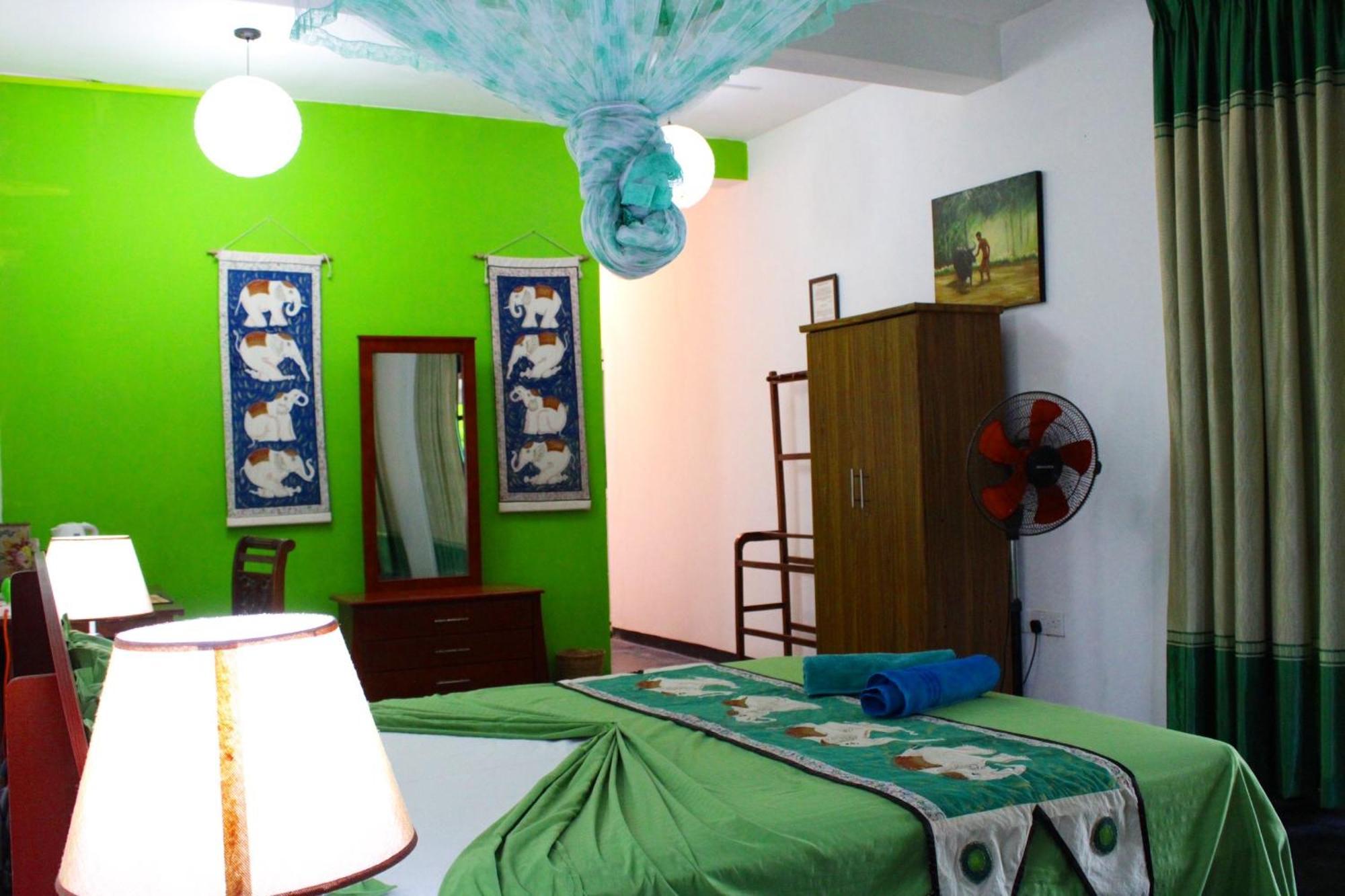 Raj Mahal Inn Wadduwa Exteriér fotografie